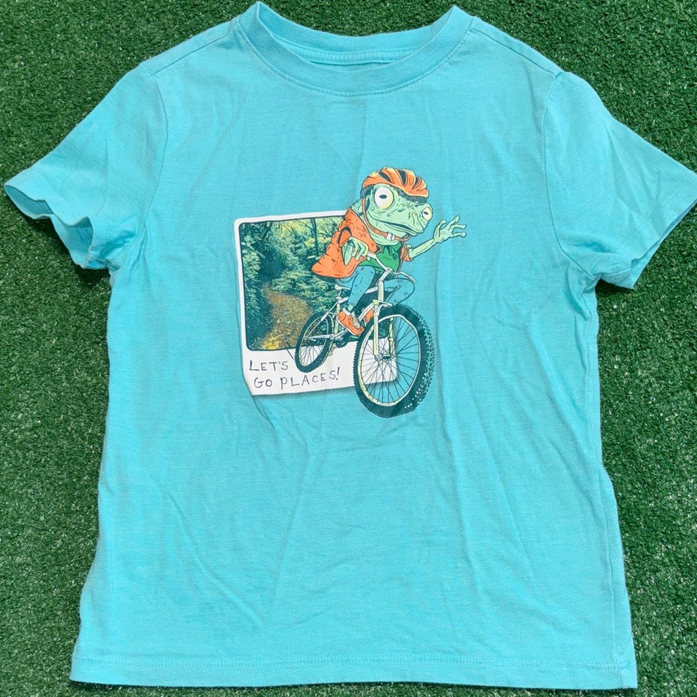 Cat & Jack Kids Blue Graphic T-Shirt lizard bike